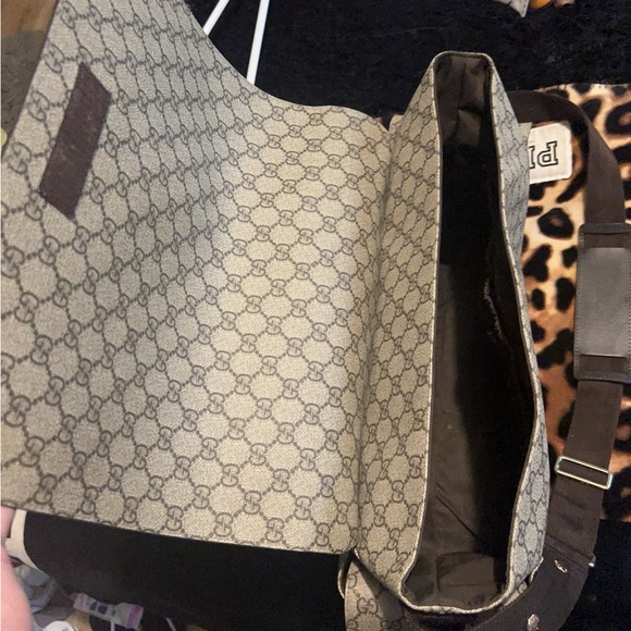 AUTHENTIC GUCCI BAG - Picture 14 of 16